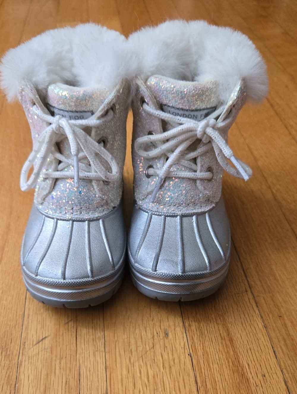 London Fog Girls' Silver Glitter Snow Boots with White Faux Fur